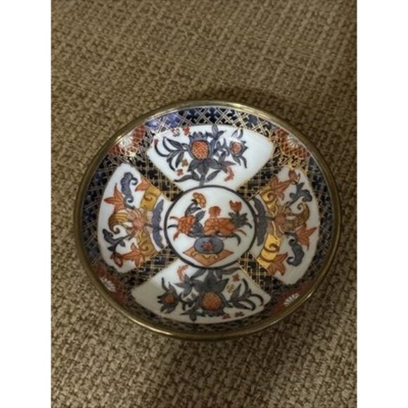 VTG Imari Japanese Porcelain Ware Decorated Hong Kong Pewter Encased Bowl 7 1/2” - Picture 5 of 6